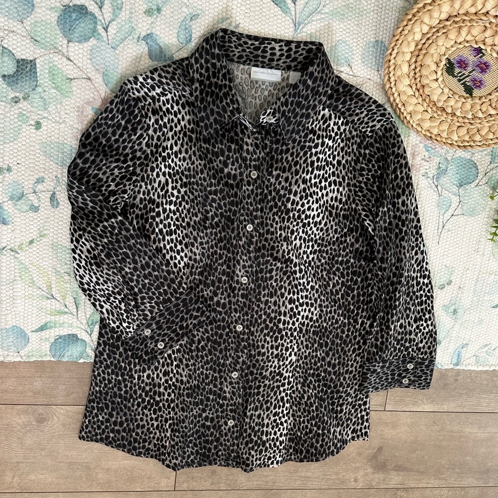 New York & Company Animal Print Button Down Dress Blouse Shirt Size Large, New - Picture 15 of 16